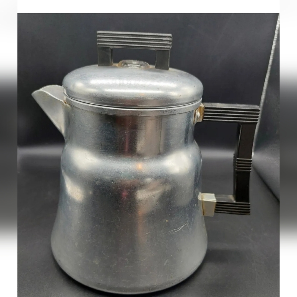 Vintage WEAREVER Aluminum Percolator Coffee Pot Model 5062. Complete